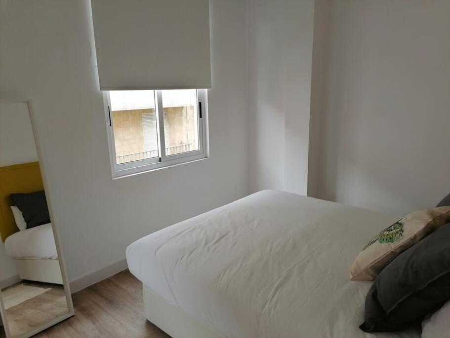Apartamento Completamente Equipado Centro แฟร์โรล ภายนอก รูปภาพ
